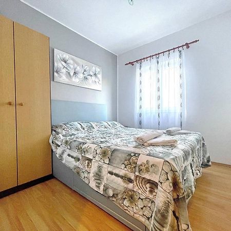 Apartments Capic Z 巴斯卡 外观 照片